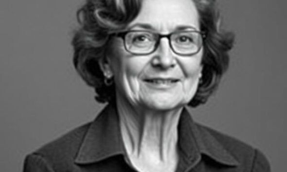 valeria chomsky age